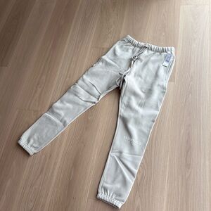Essentials fear of god sweatpants